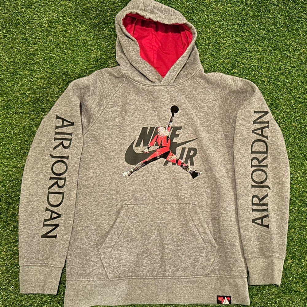 Nike Air Jordan Jump Man Classics Pullover Hoodie. Big boys size XL.
